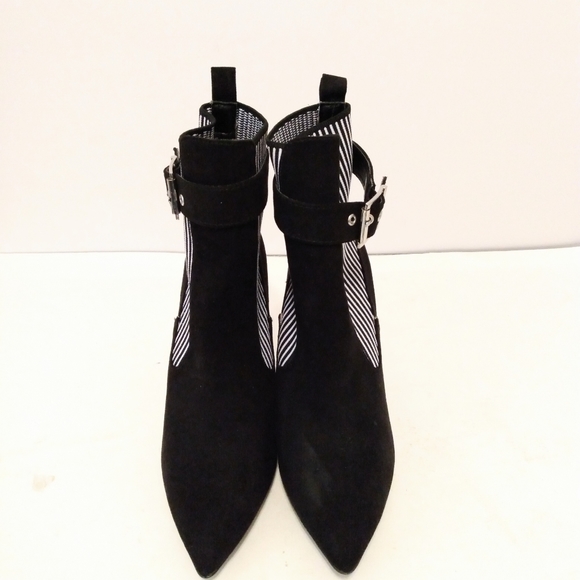 Qupid Black White Faux Suede Point Toe Ankle Pull Up 4" Heel Boots sz 6 - Picture 4 of 11